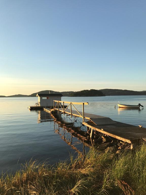 Anfasteroed Gardsvik - Badstugor Med Loft Люнгскіле Номер фото